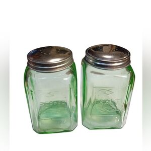 Green Glass Salt and Pepper Shaker Set with Metal Lids 4.5"T